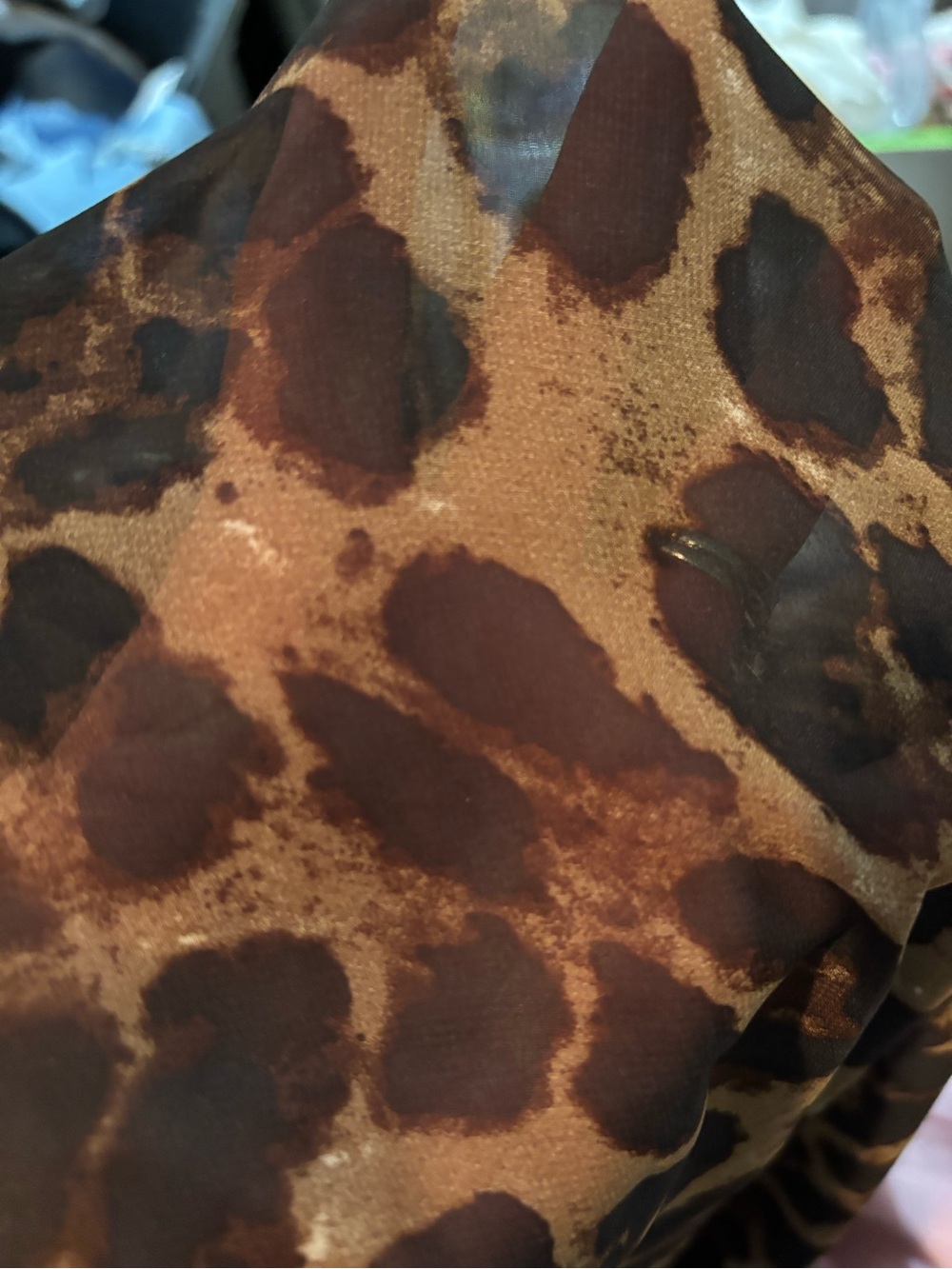 Leopard print asymmetrical off shoulder maxi dress. Size XS. Sheer fabric. New. - Picture 15 of 16